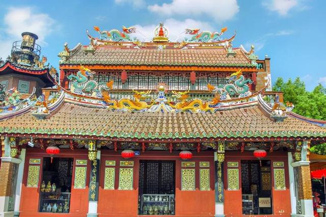 思窩花臉:泉州府文廟,泉州關岳廟,儒家與道教一文一武相呼.