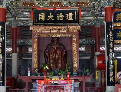 泉州府文廟,是全國重點文物保護單位,是泉州市主要文化古跡之一